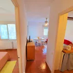 Apartamento Beach-3 *